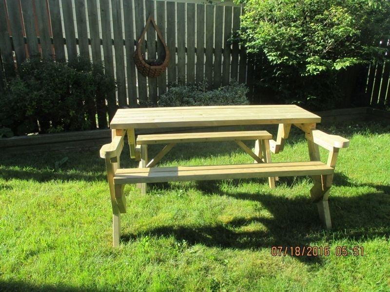 TABLE AND BENCH COMBO