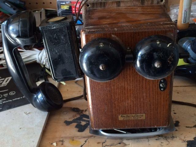Wooden Northern Electric Crank Phone