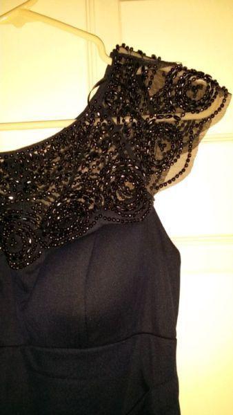 Beautiful Navy full length gown/ Size 6