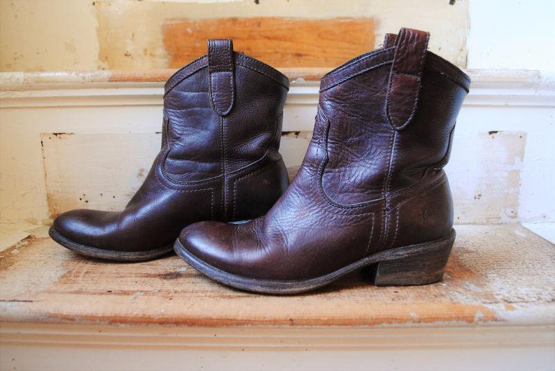 Frye carson shortie boots