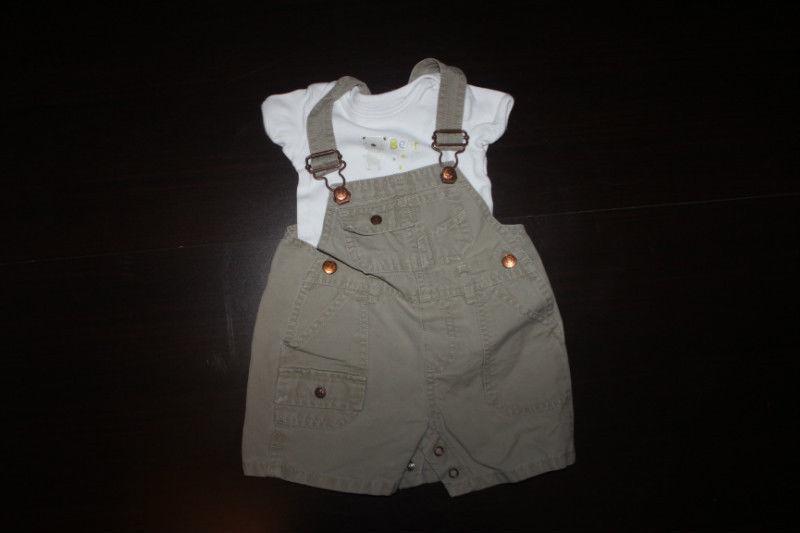 Nearly New Boy 2-piece short overall set, Baby Gap, 3-6 months