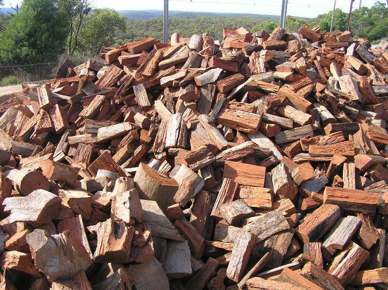 $245 DELIVERY INCLUDED DRY or GREEN FIREWOOD 441-3303