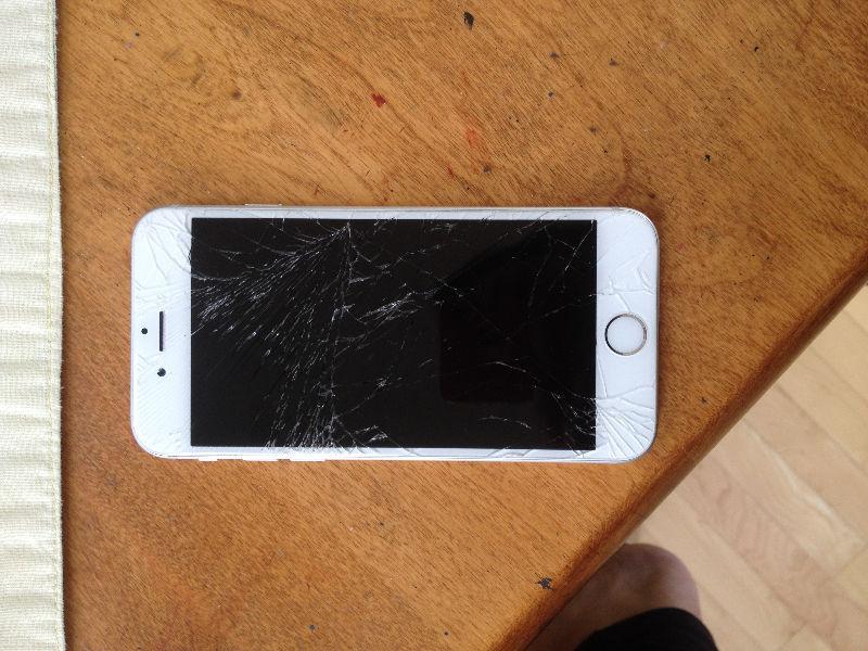 iPhone 6 - cracked screen works perfect