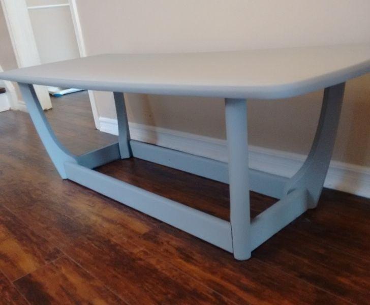 Chalk Painted Coffee Table Updated in Annie Sloan Chalk paint