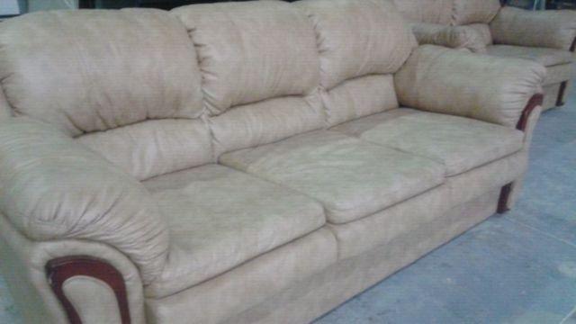 leather sofa good condition for sale