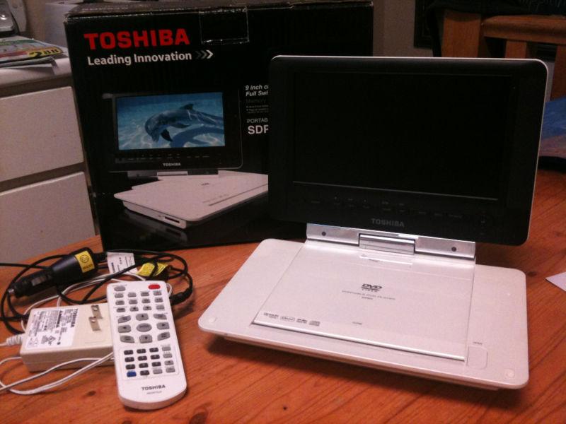 Toshiba portable DVD player