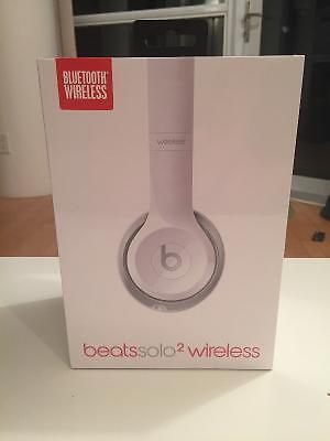 BeatsSolo2 Wireless Headphones