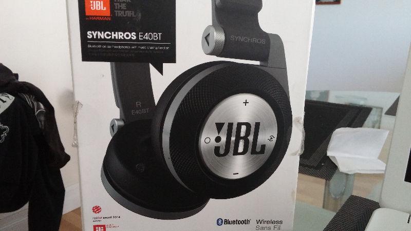 New!!!! JBL E40BT HEADPHONES