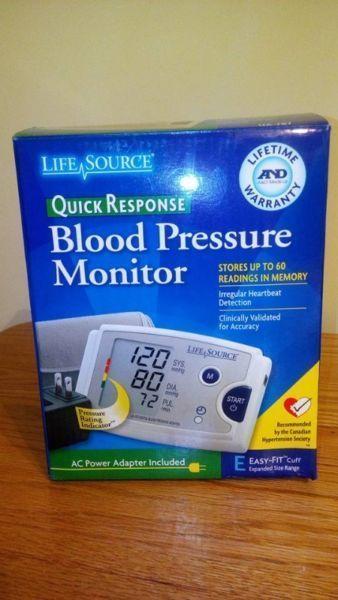 Life Source Blood Pressure Monitor Like New Orangeville, ON