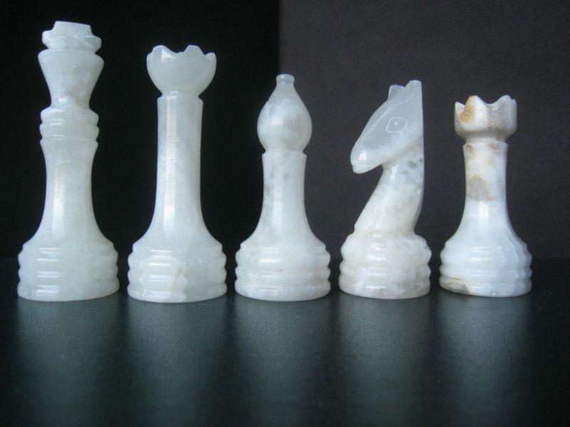 New Onyx and Marble chess sets with Velvet cases