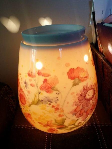 Wanted: Scentsy's Spread Your Wings Challenge Warmer