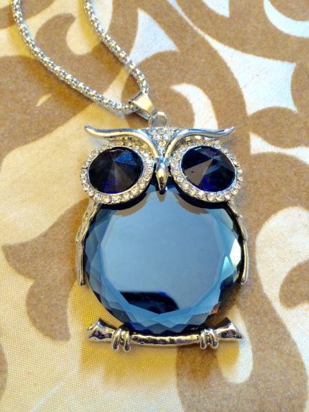BRAND NEW WITH TAG OWL RHINESTONE CRYSTAL LONG CHAIN NECKLACE