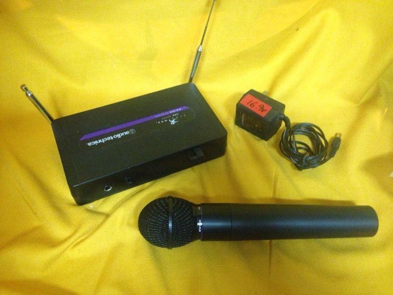Audio technica Freeway 200 VHF wireless. Handheld Microphone
