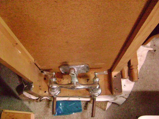 Antique White sink & Wall Faucet
