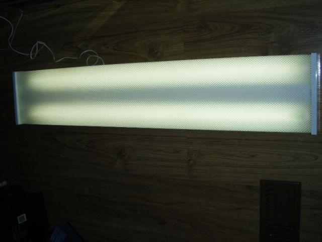 48 inch Fluorescent light for sale