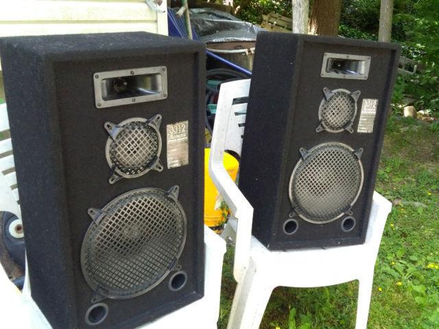 speakers