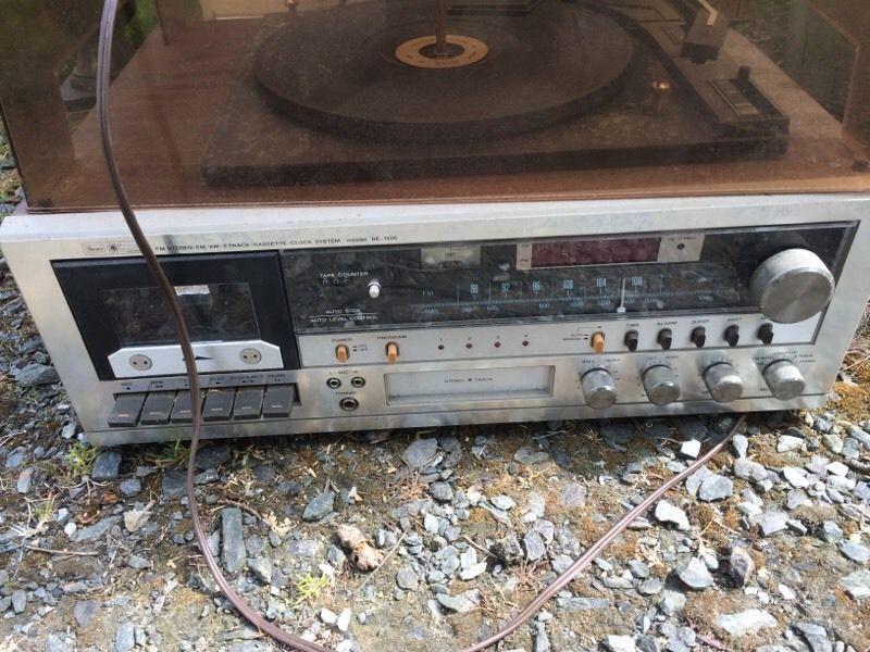 Turn table/ 8 track and cassette player