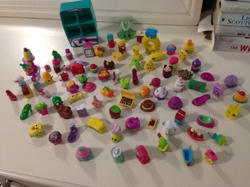 80 Shopkins plus grocery store