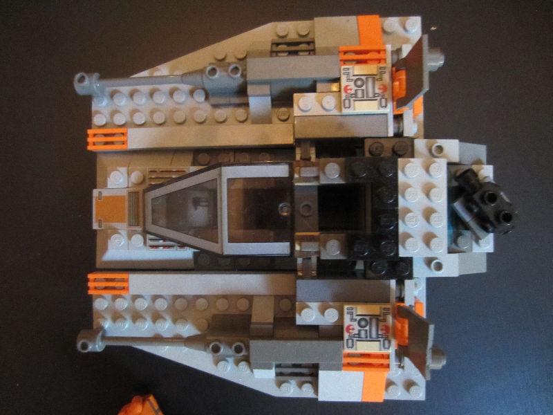 LEGO STAR WARS set # 7130 Snowspeeder