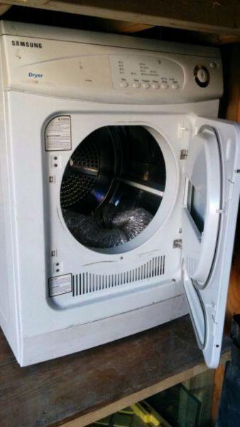 Samsung 24' Apartment Size Dryer