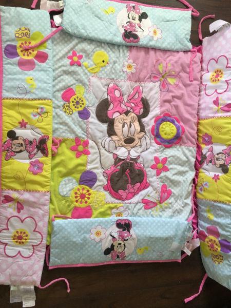 Disney Minnie Mouse 6-piece crib set