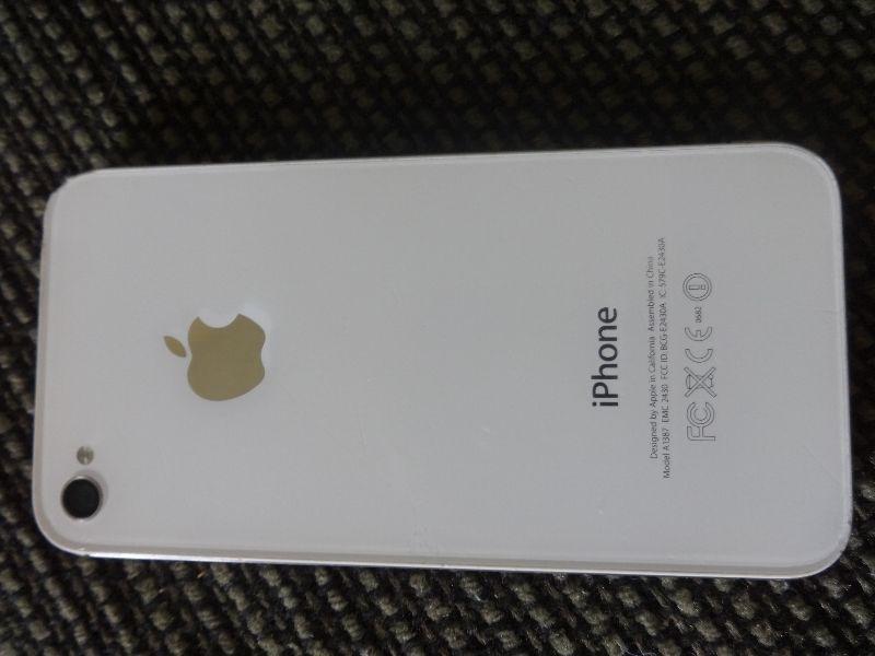 Apple iPhone 4S with Koodo