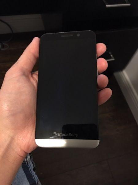 Blackberry z30 with Rogers