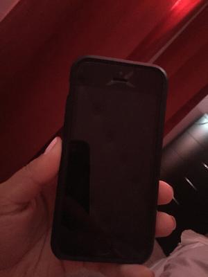 BLACK IPHONE 5S WITH TEMPERED GLASS