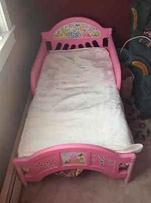 Toddlers bed with mattress