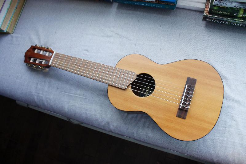 Yamaha Guitalele (Guitar Ukulele)