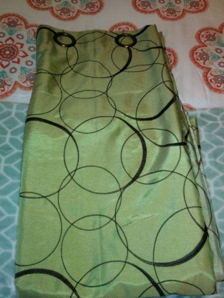 Gromet top curtain panel