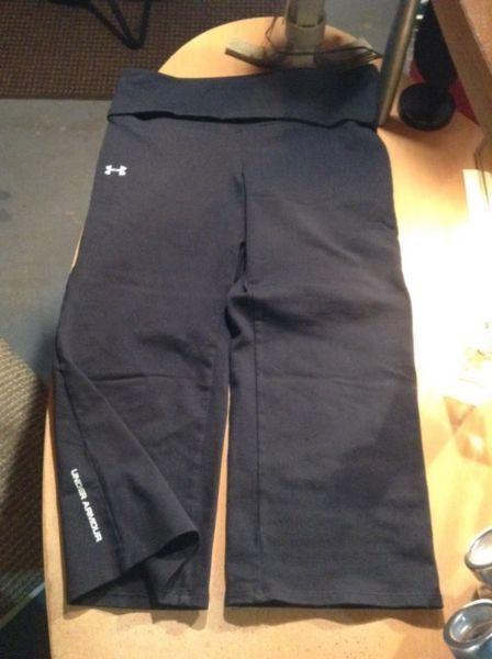 ladies under armour capris