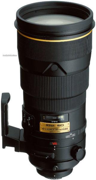 Nikon 300mm f2.8 G, VR 1. FANTASTIC long lens. MINT!!