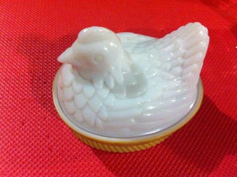 VINTAGE AVON HEN DISH