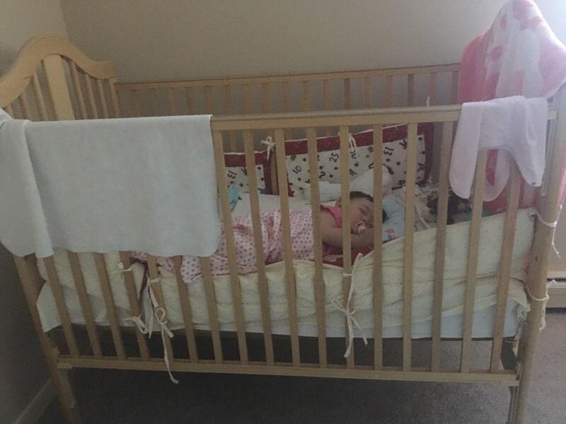 2-in-1 big baby crib
