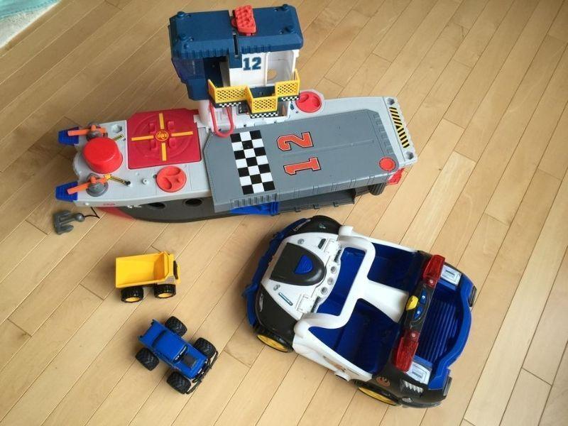 Fisher-Price Imaginext Sky Racers Carrier and cars