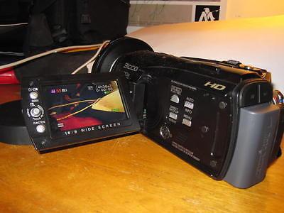 JVC Everio GZHD3 3CCD 60gb hard disk film camcorder