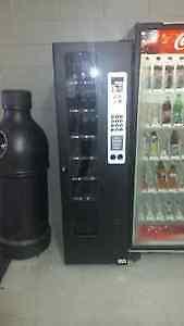USI GF12 Snack Vending Machine