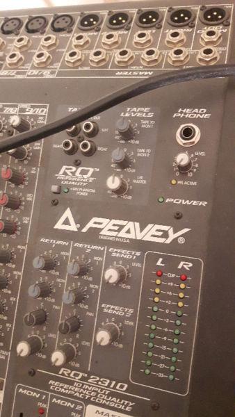 Console 8 entrées Peavey RQ2310 mixing desk