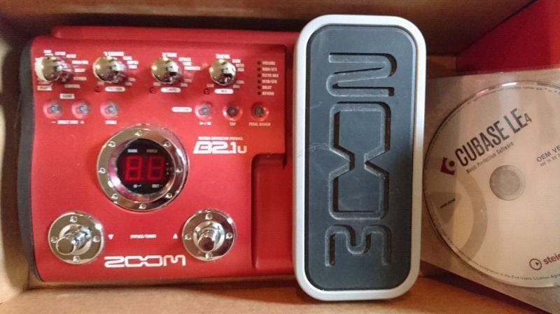 Zoom Bass Effects Pedal