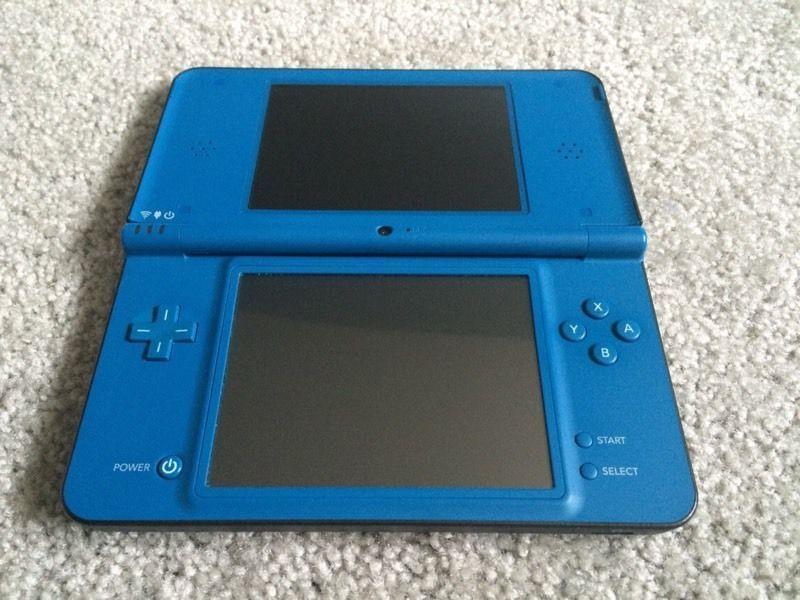 Wanted: Nintendo DSI XL with games