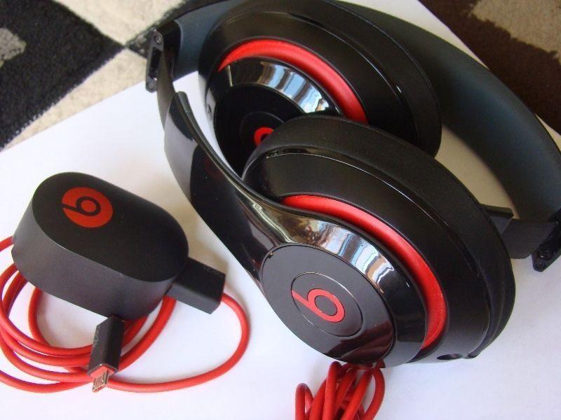 GENUINE BEATS BY DRE AUDIO HEADPHONE WIRELESS WITH USB CHARGER