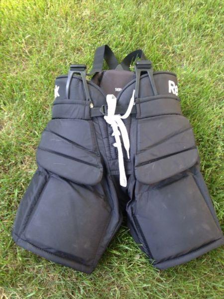 Reebok JR 18K goalie pants size large