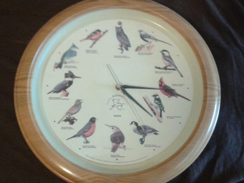National Audubon Society's Singing Bird Clock By Quartz