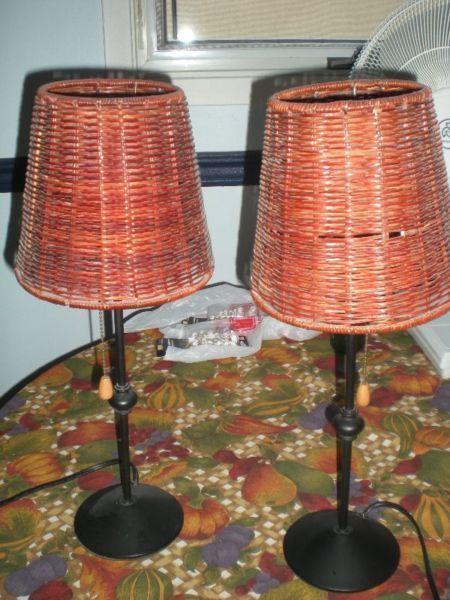 2 bedroom lamps for sale
