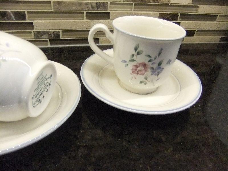 Noritake Cups/Saucers