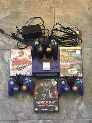 Nintendo Game Cube with 3 games, 3 controllers & memory card