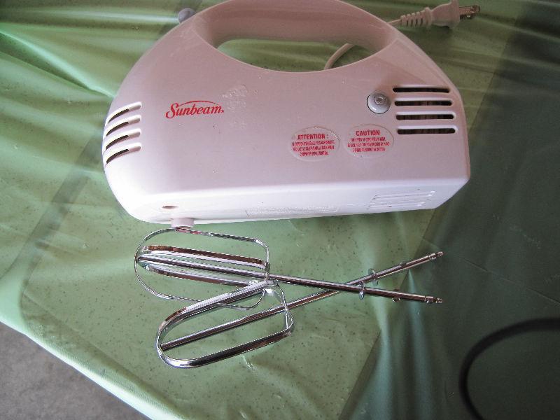 Sunbeam 5 speed Hand Mixer