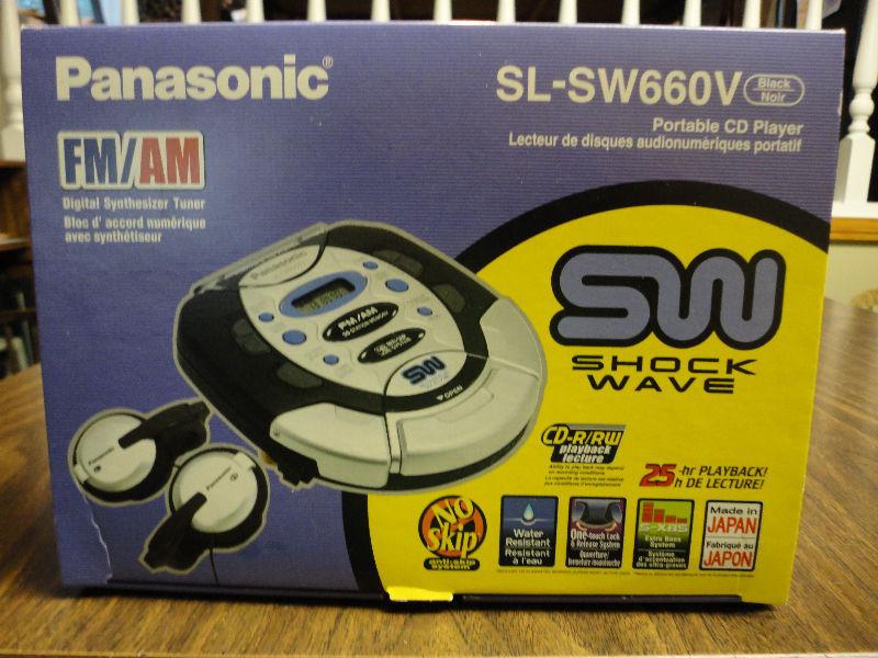 Panasonic Portable CD Player, AM FM radio, headphones. New