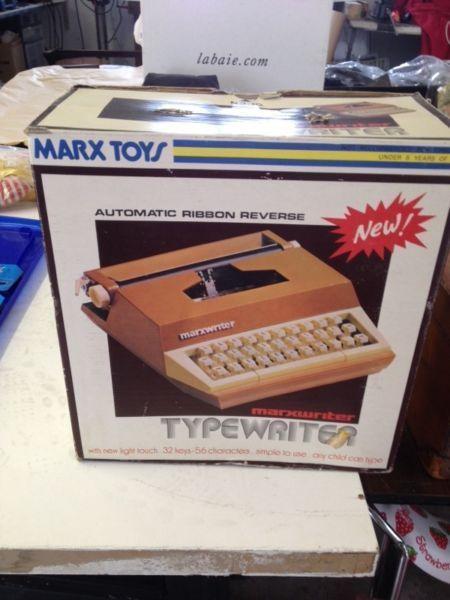 Vintage 1974-75 Marx Childrens Typewriter
